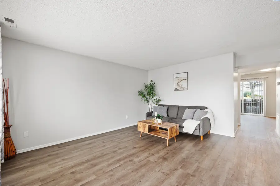 2313 W Slyvester St. #A-10, Pasco, WA 99301 - Image #2