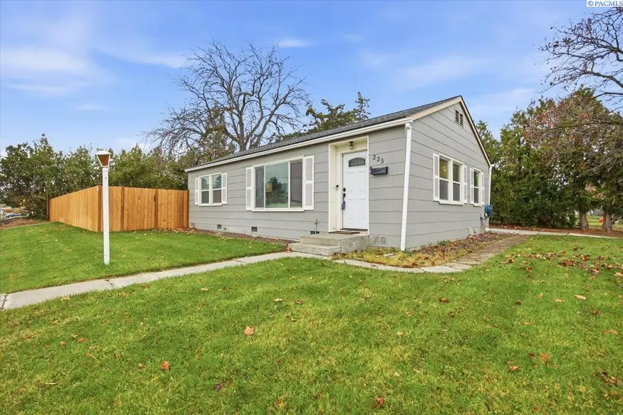 225 Thayer Dr, Richland, WA 99352 - Image #2
