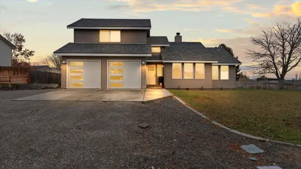 182 Travis Lane, Kennewick, WA 99338