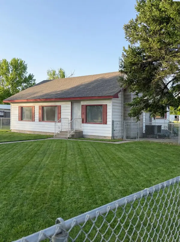 205902 E Schuster Rd., Kennewick, WA 99337