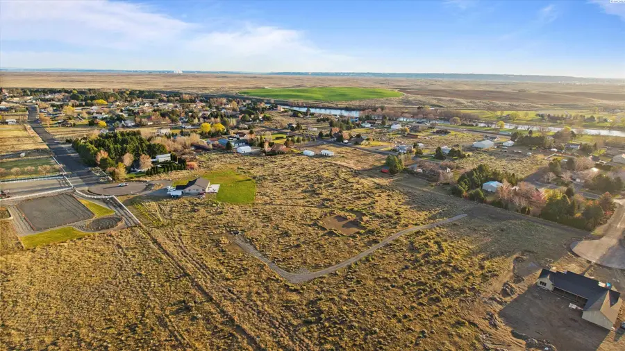 E Carel Ln, West Richland, WA 99353 - Image #3