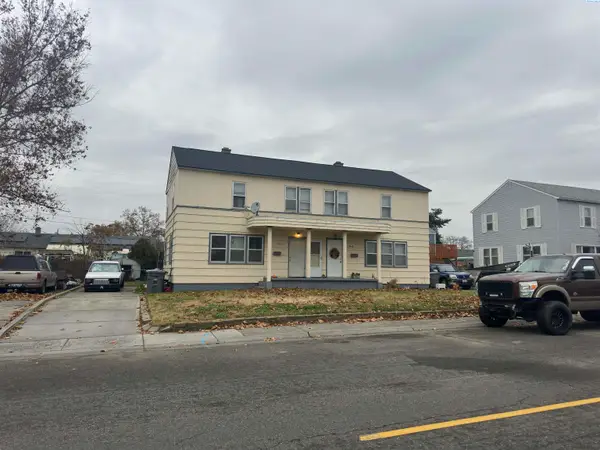 1441 Thayer Dr, Richland, WA 99354