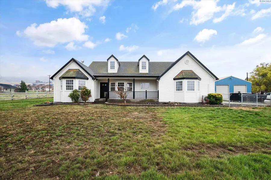 535 SW Bennett Ave, Prosser, WA 99350 - Image #2