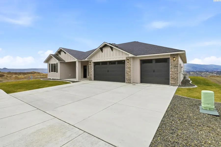 1017 Thebes St., West Richland, WA 99353 - Image #3