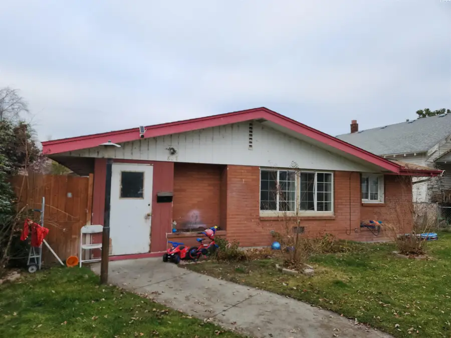 807 W Park St, Pasco, WA 99301 - Image #3
