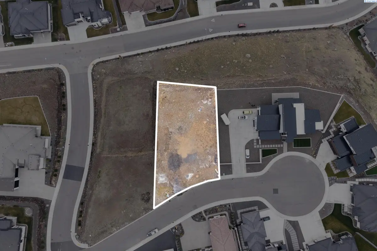 7037 W 22nd Ave, Kennewick, WA 99338 - Image #1