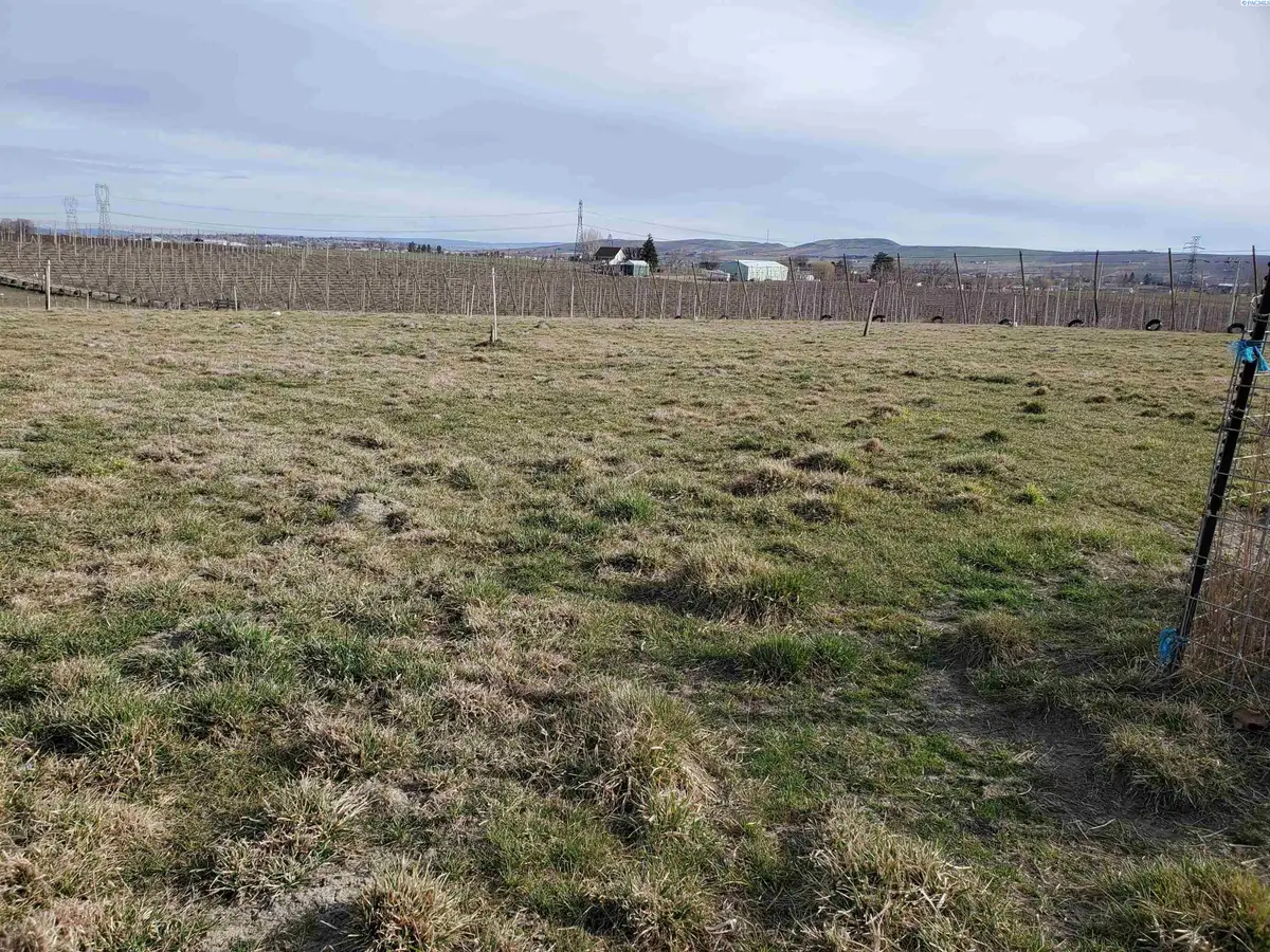 NKN Dekker Rd, Outlook, WA 98938 - Image #1