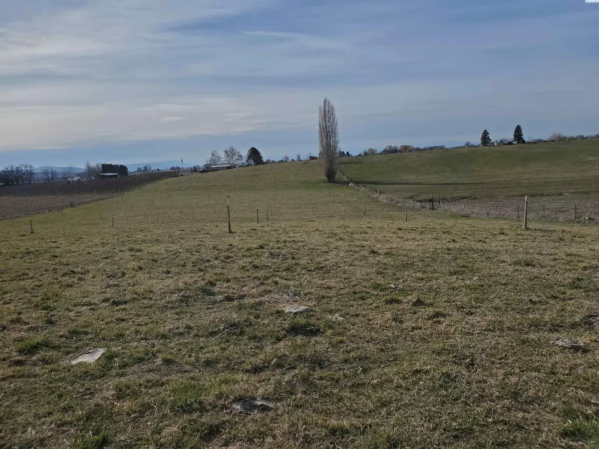 1501 Dekker Rd., Outlook, WA 98938 - Image #1