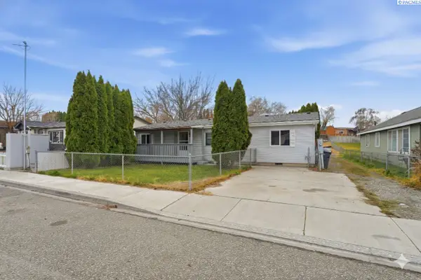 8433 W Canyon Ave., Kennewick, WA 99336