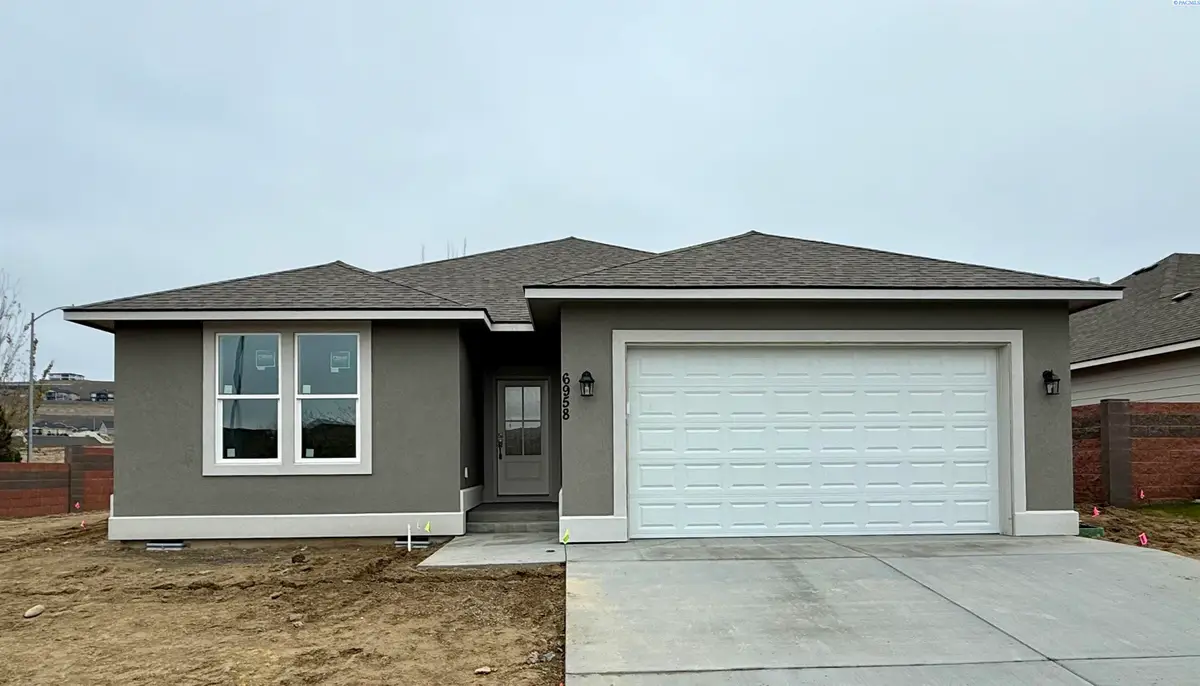 6958 W 31st Ave., Kennewick, WA 99338 - Image #1