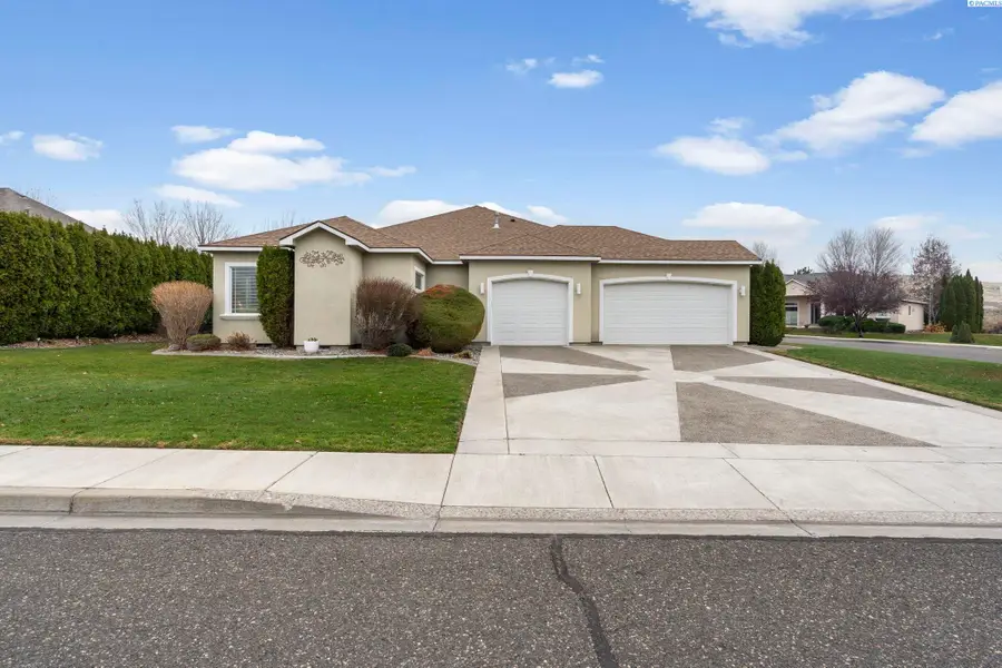 403 Cherry Blossom Loop, Richland, WA 99352 - Image #3