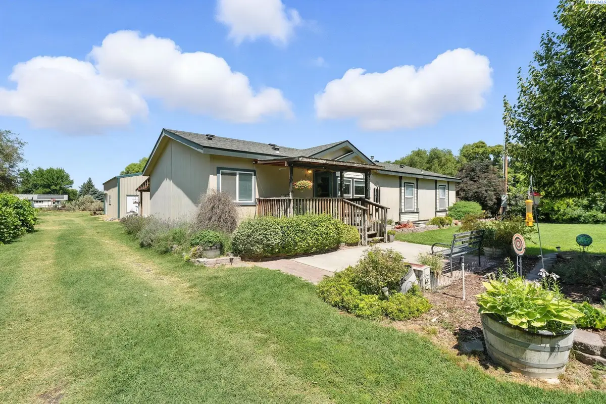 6802 E Pendleton Rd, Benton City, WA 99320 - Image #1