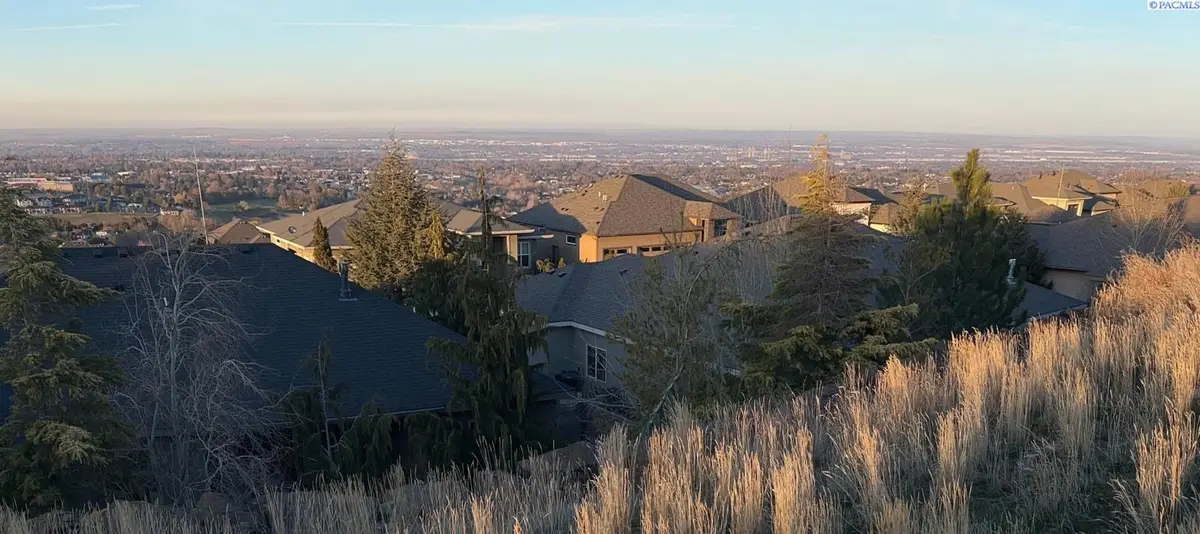 3716 W 49th Ave, Kennewick, WA 99337 - Image #1