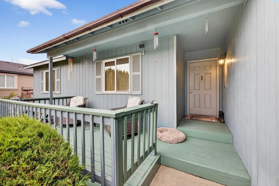 502 Armas Ct, Grandview, WA 98930 - Image #3