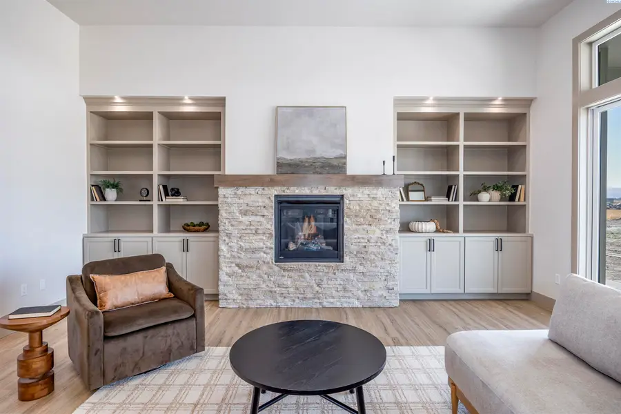 7008 Grange St, Kennewick, WA 99338 - Image #2