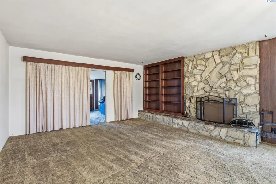 381 Wright Ave, Richland, WA 99352 - Image #3