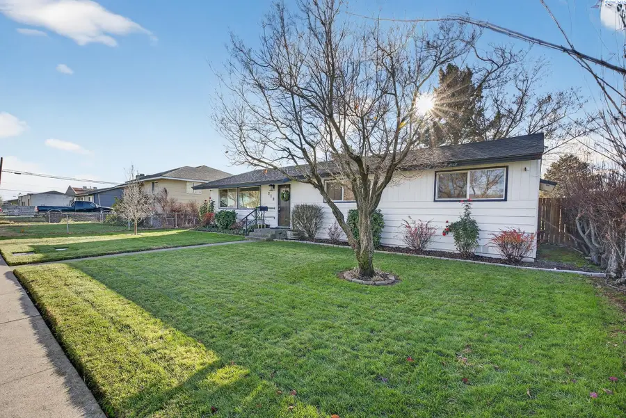712 W Jan St, Pasco, WA 99302 - Image #2