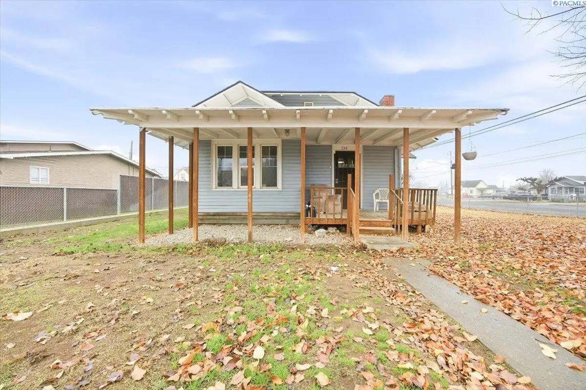 724 S 8th St., Sunnyside, WA 98944 - Image #1