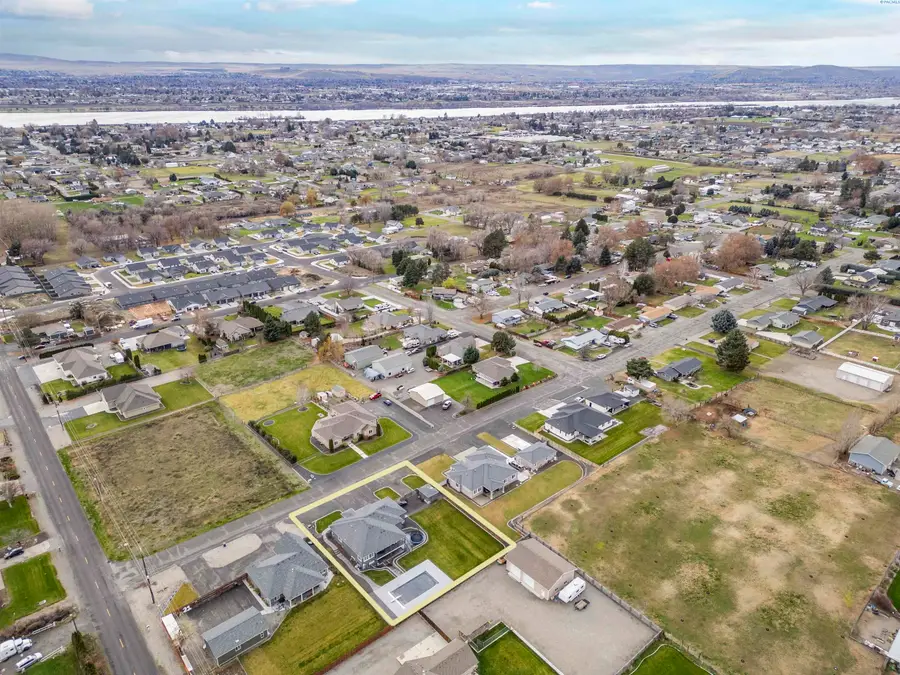 5221 W Richardson Road, Pasco, WA 99301 - Image #3