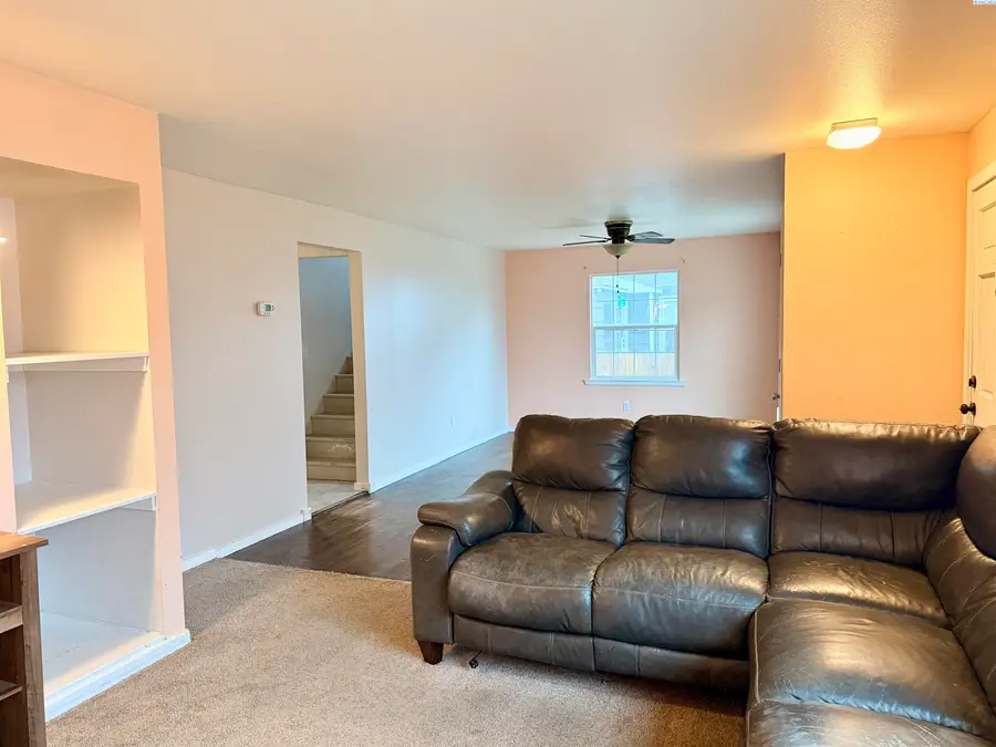 109 N Newport, Kennewick, WA 99336 - Image #3