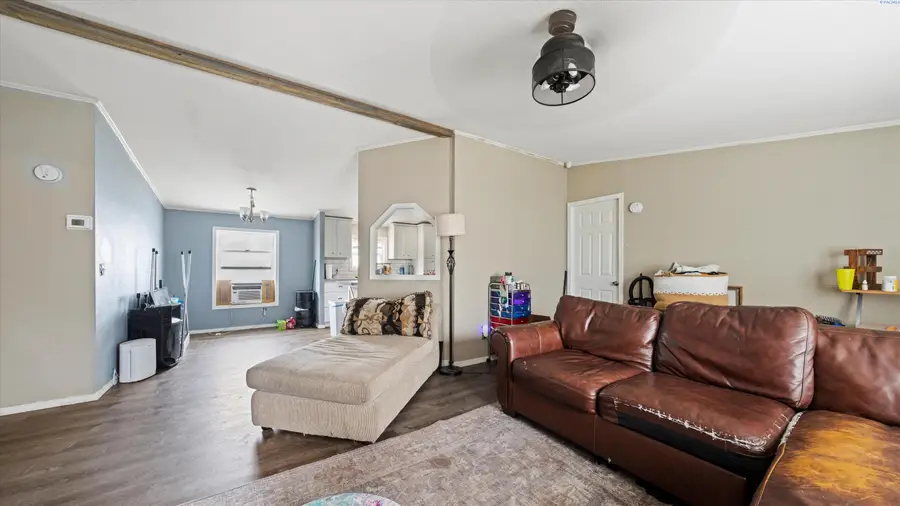 201 N 69th Ave, West Richland, WA 99353 - Image #3