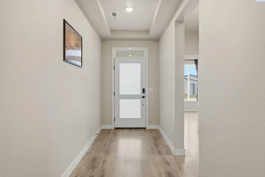 2572 Clark Ridge Dr, Richland, WA 99352-3000 - Image #3