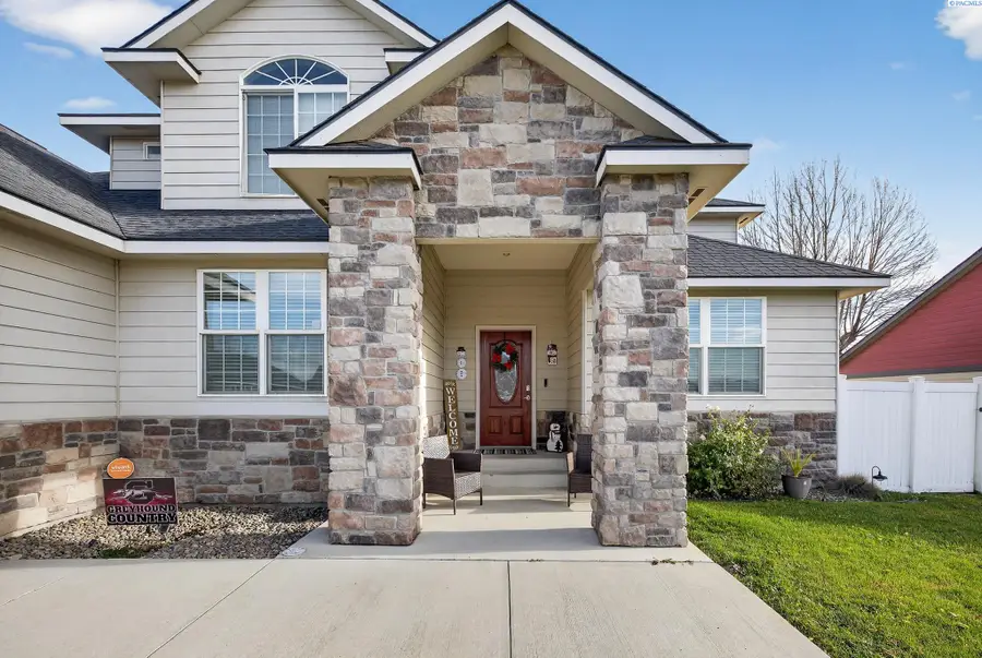 701 Broadway, Grandview, WA 98930 - Image #3