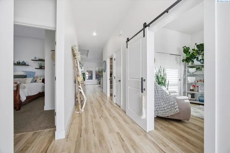 6678 W 24th Ave, Kennewick, WA 99338 - Image #3