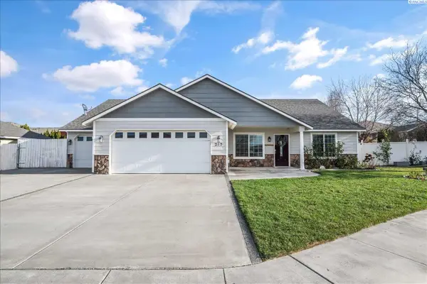 215 S Idaho St, Kennewick, WA 99336