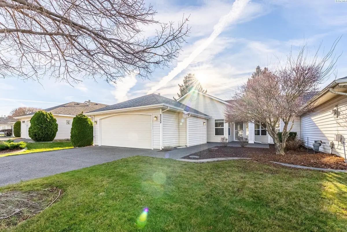 3534 S Huntington Loop, Kennewick, WA 99337 - #1