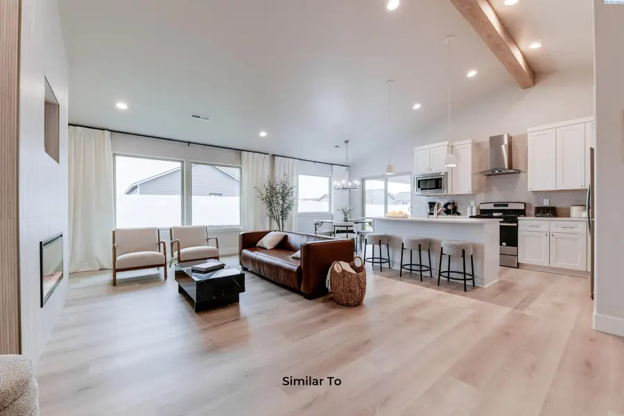 606 Grapevine St, Grandview, WA 98930 - Image #2