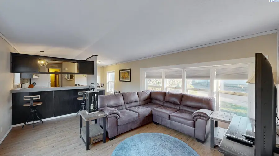 260 NW Golden Hills Dr #6, Pullman, WA 99163 - Image #2