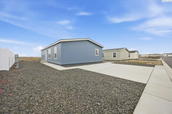 2681 E Edison Ave #28, Sunnyside, WA 98944