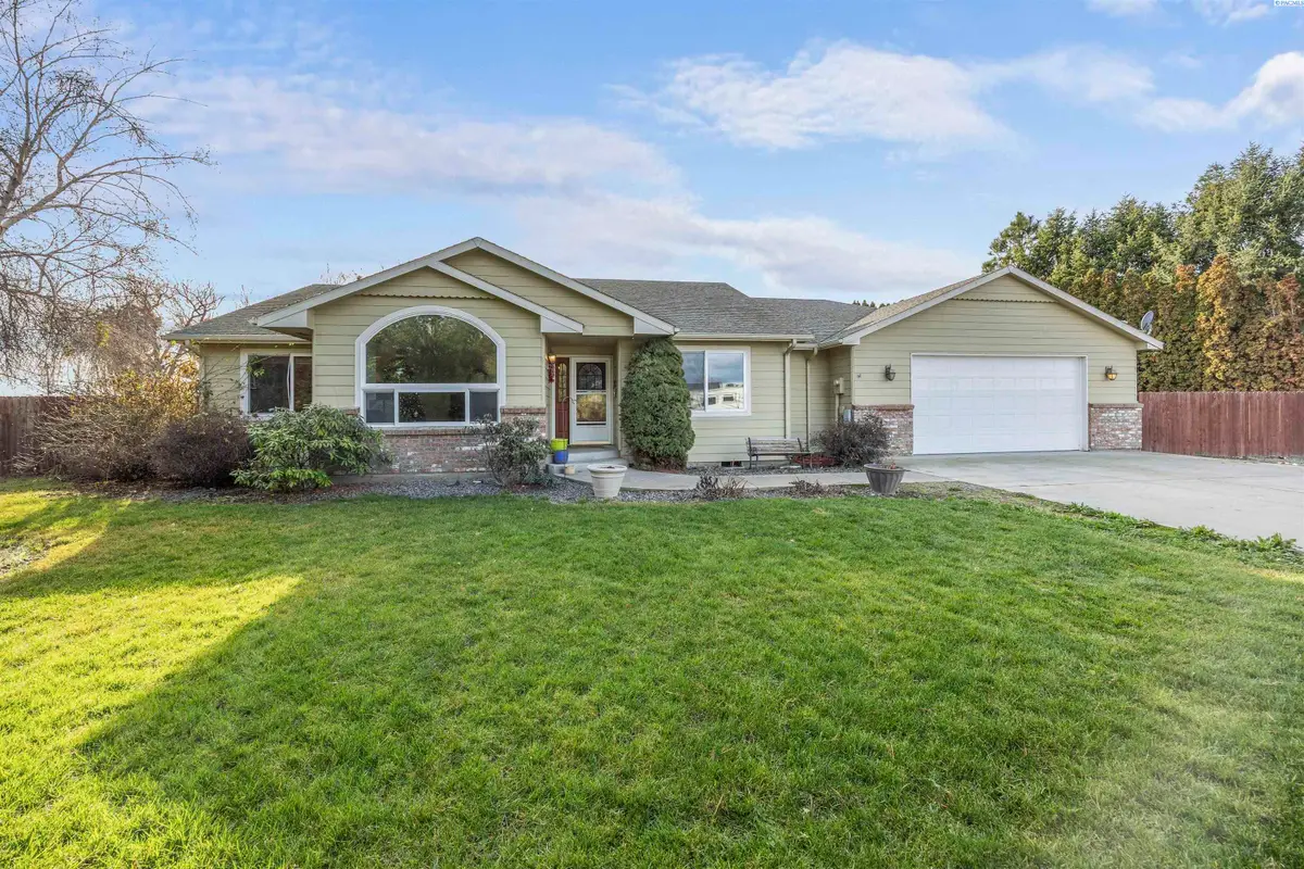 625 Edith St, Burbank, WA 99323 - Image #1