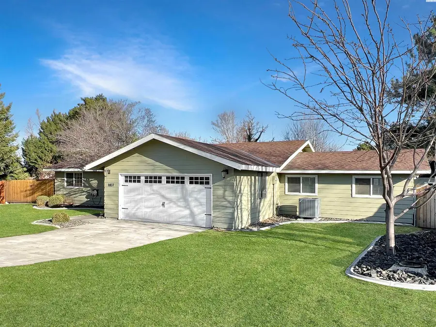 1837 S Olson St, Kennewick, WA 99338 - #2