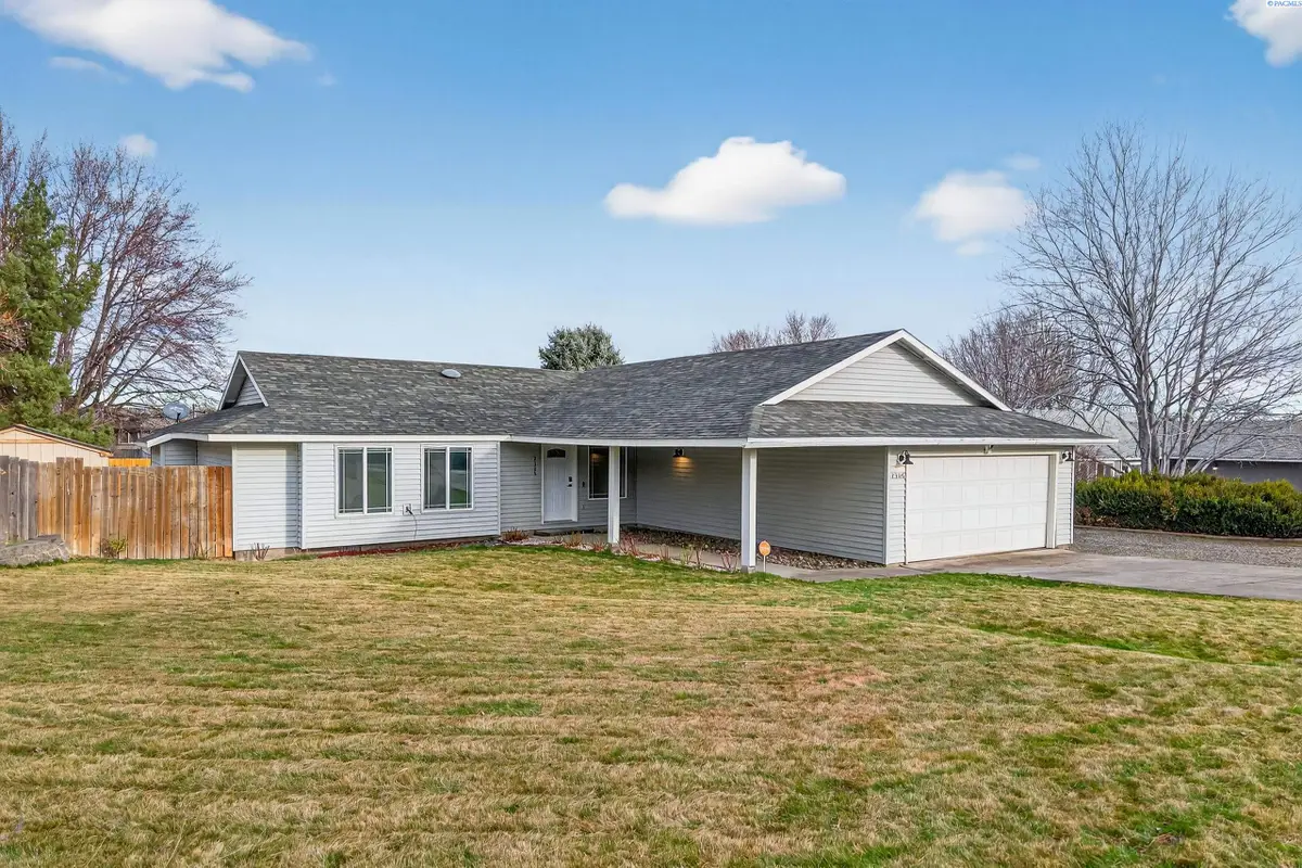 2306 W 37th Ave, Kennewick, WA 99336 - Image #1