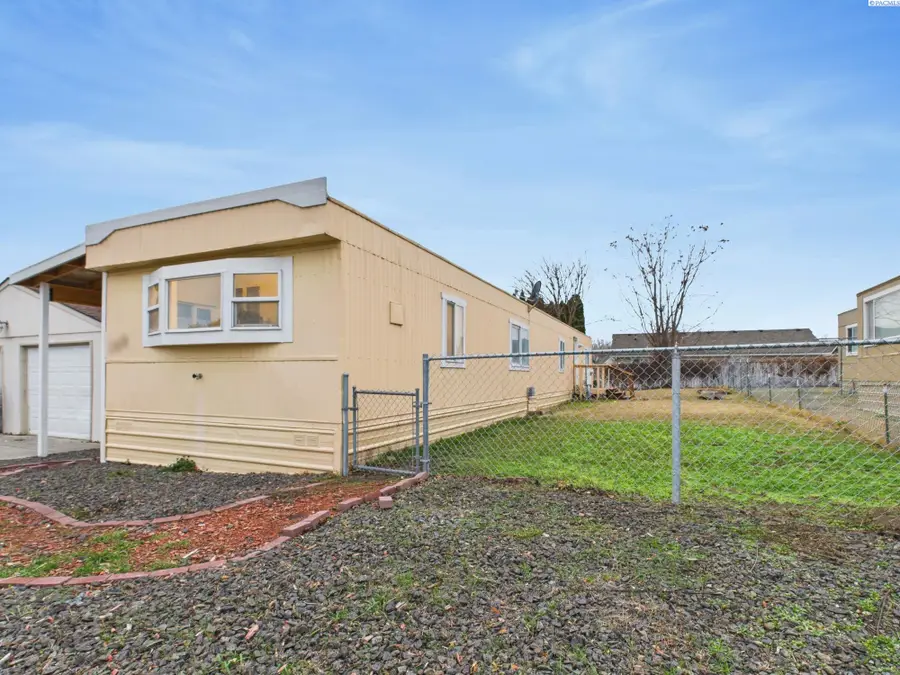 2105 N Steptoe St #168, Kennewick, WA 99336 - Image #2