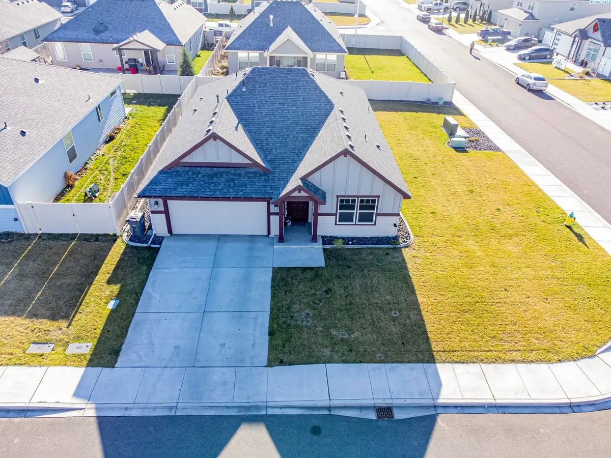 1401 Centennial Ave, Sunnyside, WA 98944 - Image #1