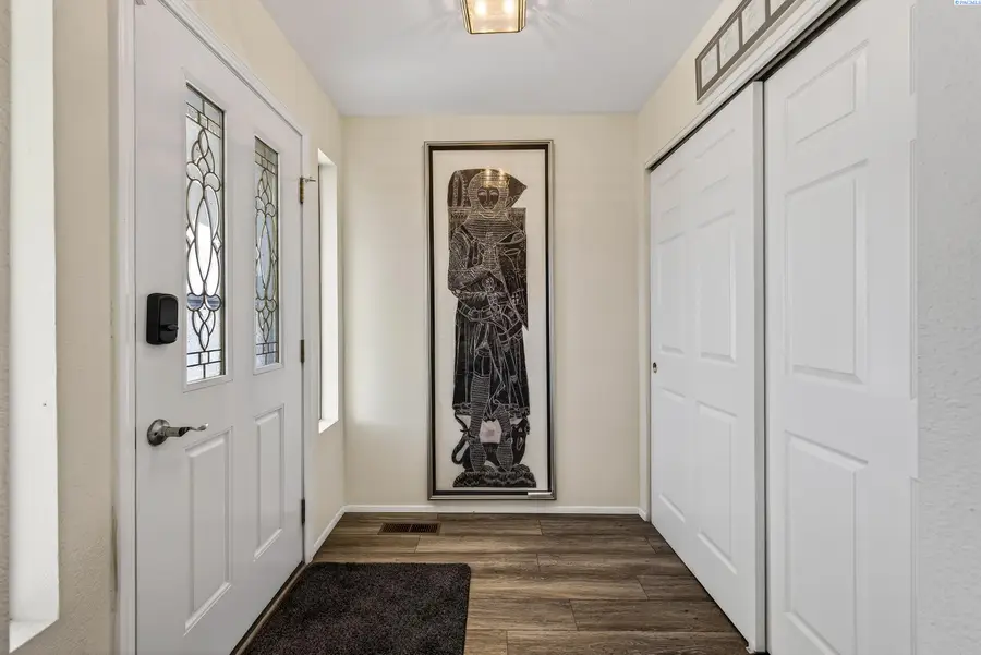 1928 Meadows Dr North, Richland, WA 99352 - Image #2