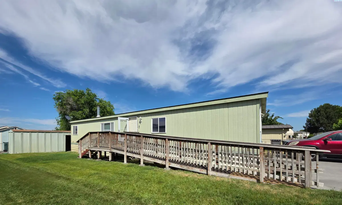 175 Bitterroot Drive, Richland, WA 99352 - Image #1