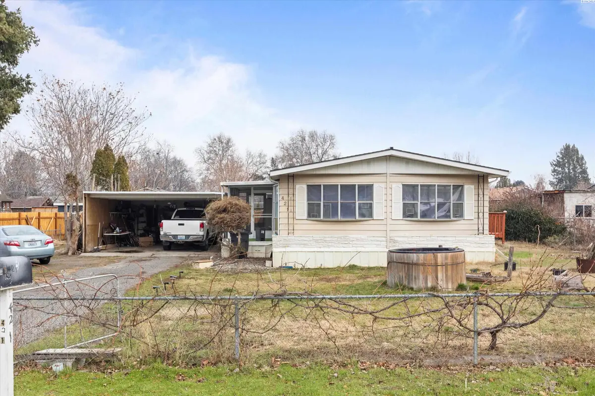 421 S Harrison Street, Kennewick, WA 99336 - Image #1