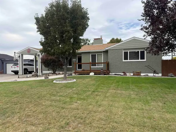 1930 Benson Ave, Prosser, WA 99350