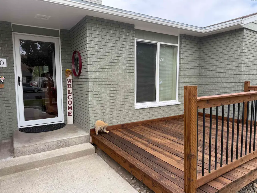 1930 Benson Ave, Prosser, WA 99350 - Image #2