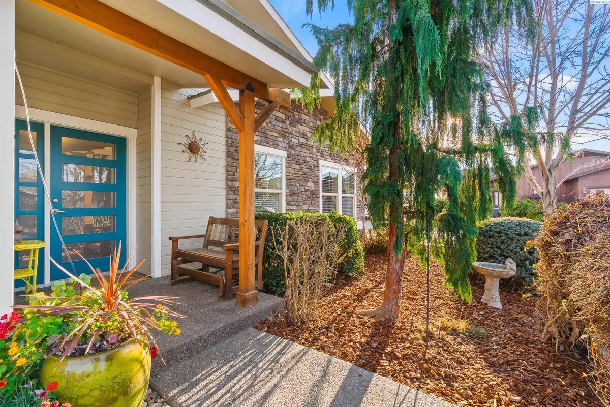 705 Kachess Lane, Zillah, WA 98953 - #1