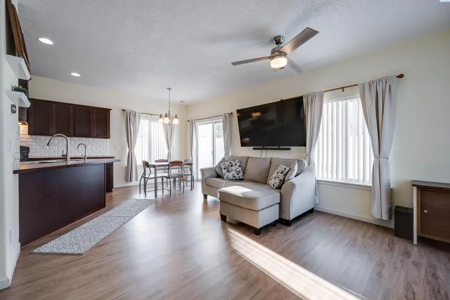 1427 SW Bunchgrass, Pullman, WA 99163 - Image #2