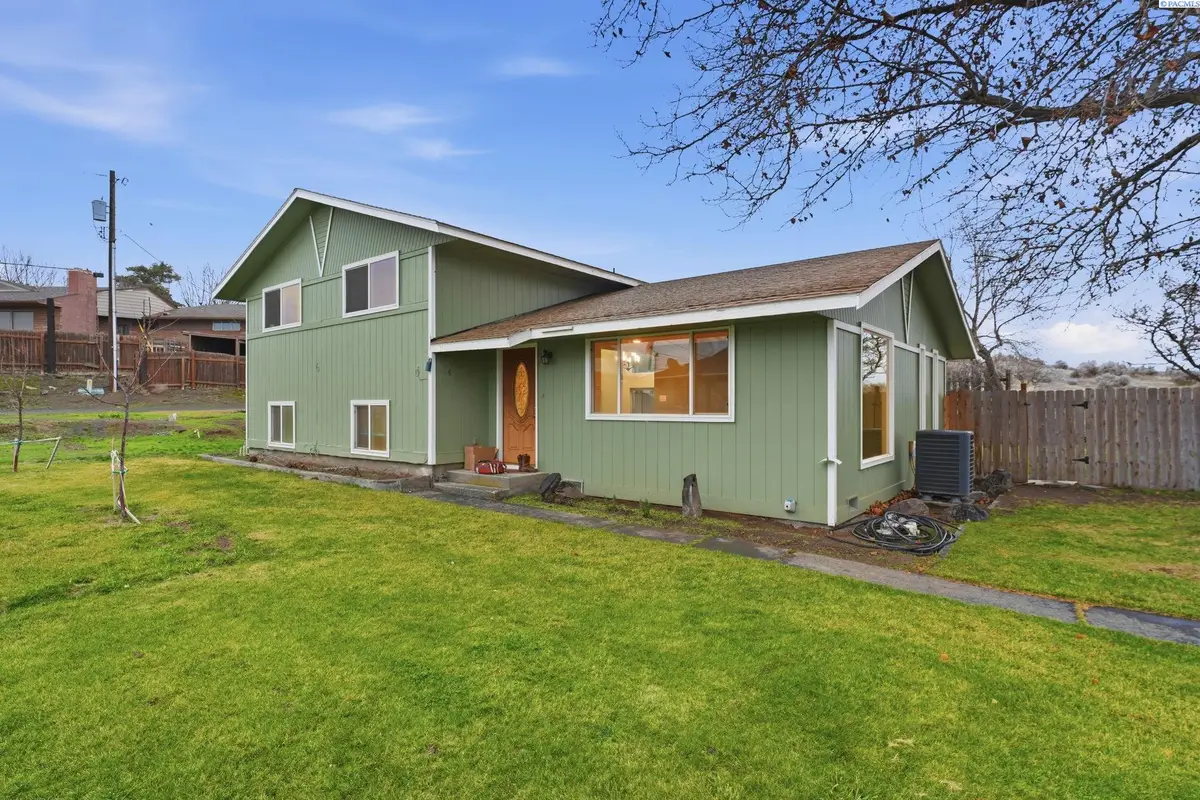 543 N 3rd, Connell, WA 99326 - Image #1