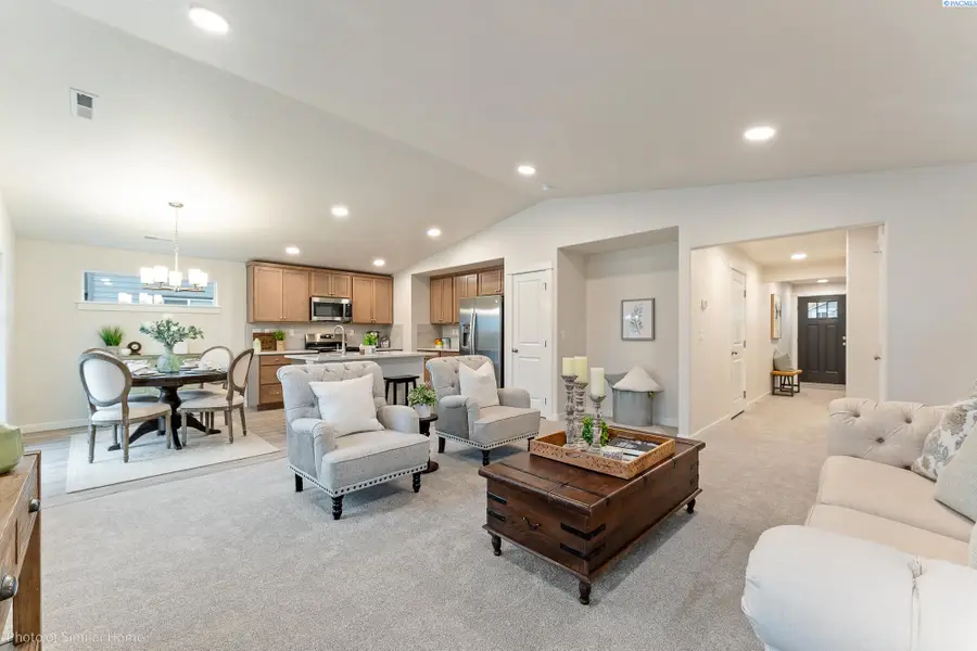 668 Snowking, Richland, WA 99352 - Image #2