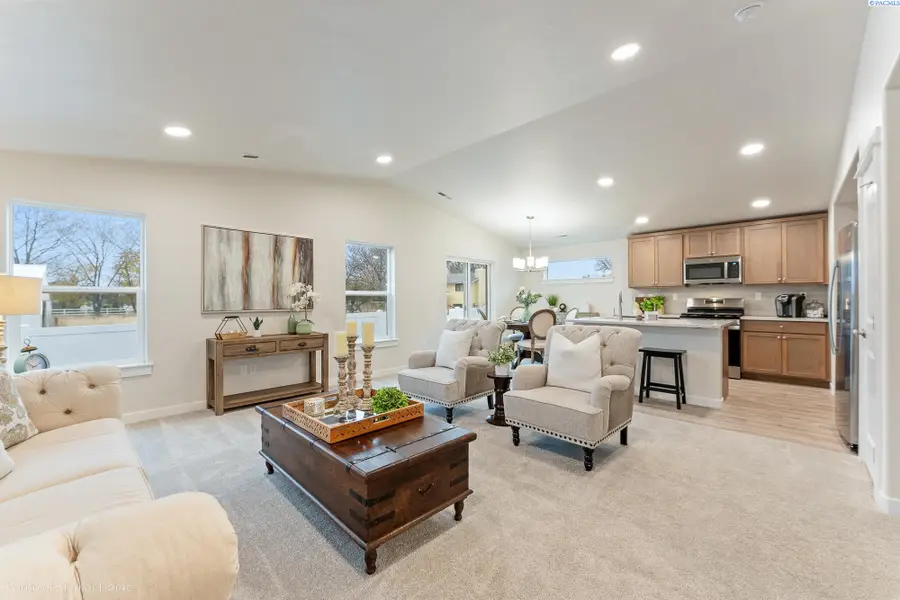 668 Snowking, Richland, WA 99352 - Image #3