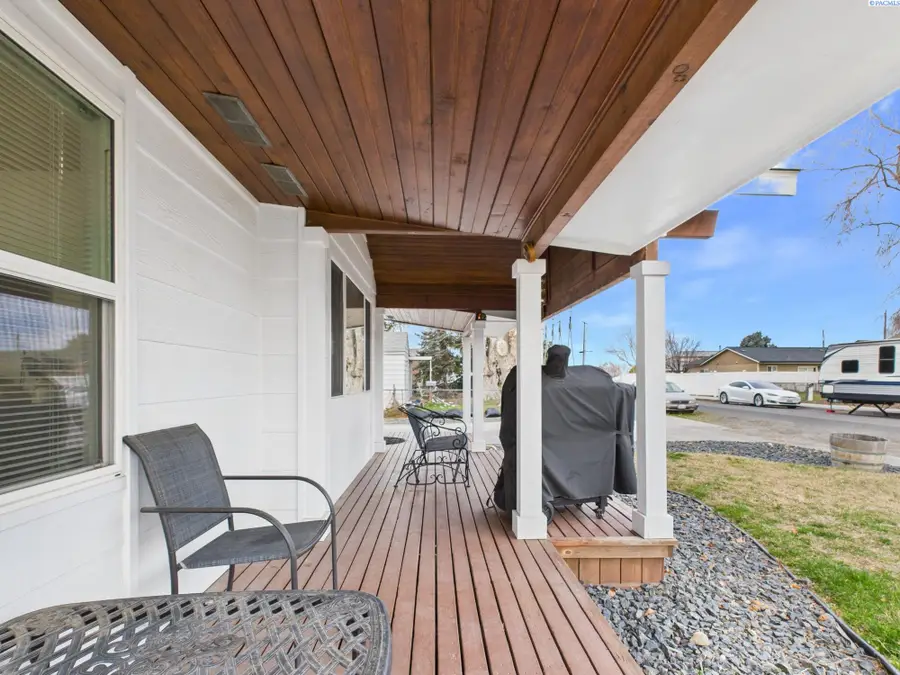 810 S Hawthorne St, Kennewick, WA 99336 - Image #3