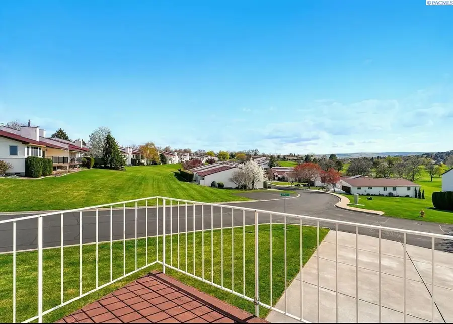 435 Nicklaus Ct., Richland, WA 99352 - Image #2